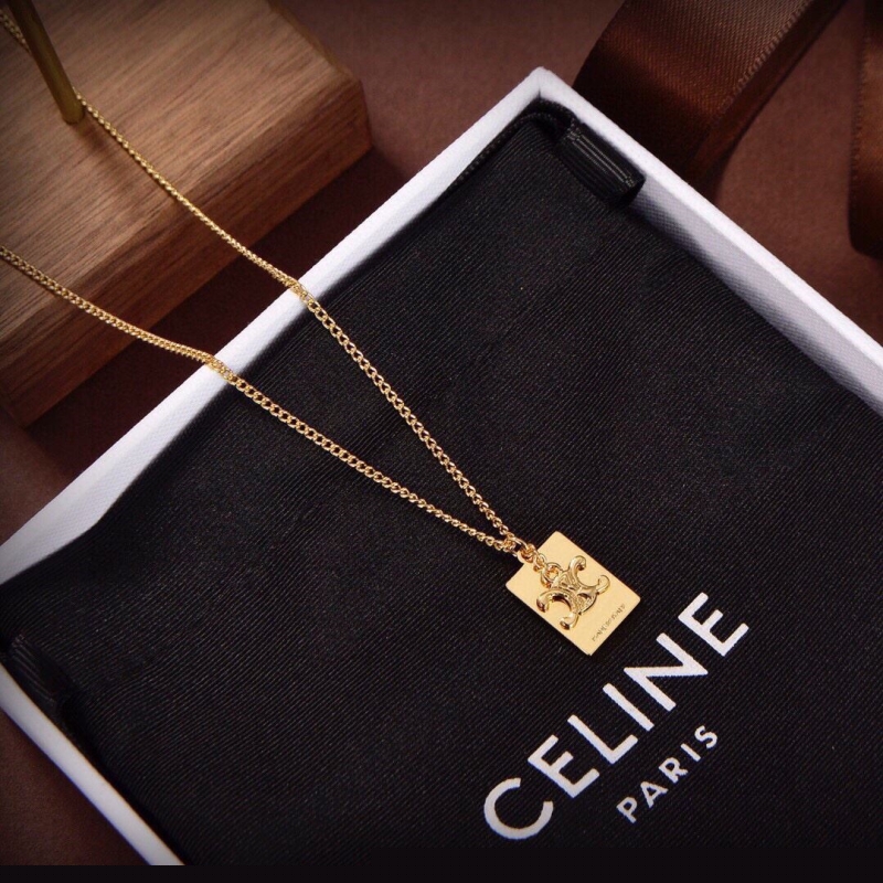 Ce**e necklaces
